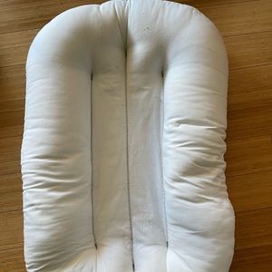 Snuggle Me Infant Lounger with cover